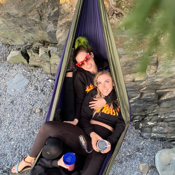 Meet your Posher, Caitlin - Picture 9 of 16